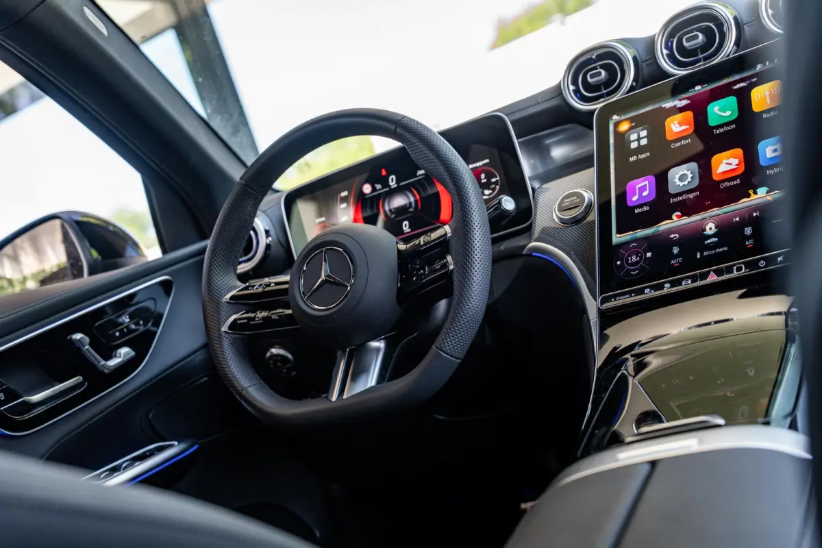 400e 4MATIC Sport Edition | Panoramaschuifdak | Premium pakket | DIGITAL LIGHT | 20" AMG-velgen