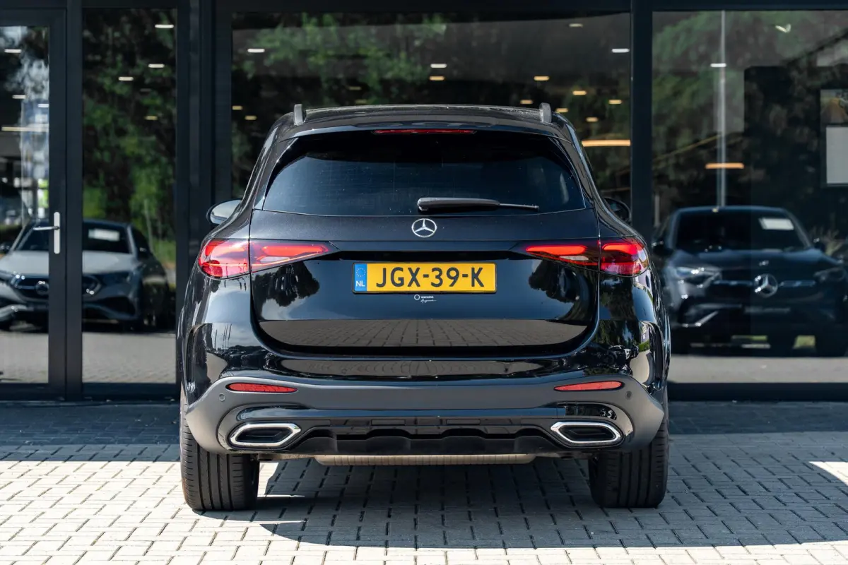 400e 4MATIC Sport Edition | Panoramaschuifdak | Premium pakket | DIGITAL LIGHT | 20" AMG-velgen
