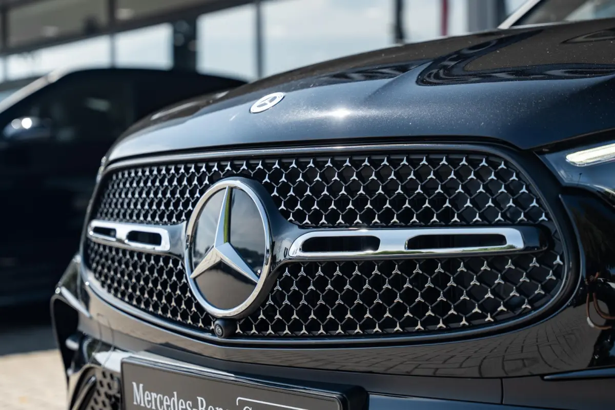 400e 4MATIC Sport Edition | Panoramaschuifdak | Premium pakket | DIGITAL LIGHT | 20" AMG-velgen