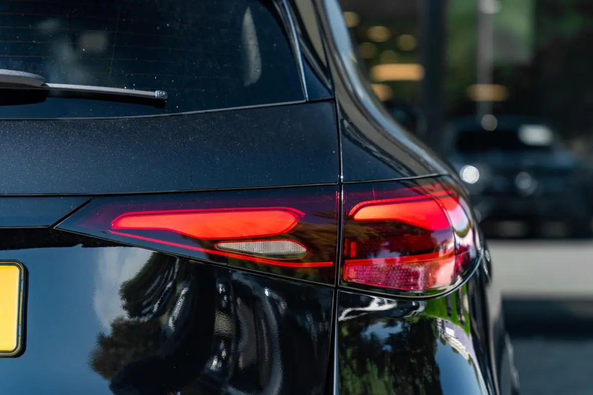 400e 4MATIC Sport Edition | Panoramaschuifdak | Premium pakket | DIGITAL LIGHT | 20" AMG-velgen