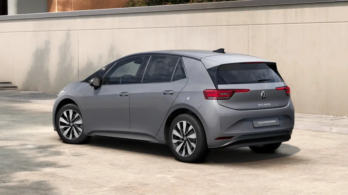 Style | Airconditioning automatisch, 2-zone (Climatronic) | Automatische afstandsregeling (Adaptive Cruise Control) | Buitenspiegels elektrisch instel-, verwarm- en inklapbaar