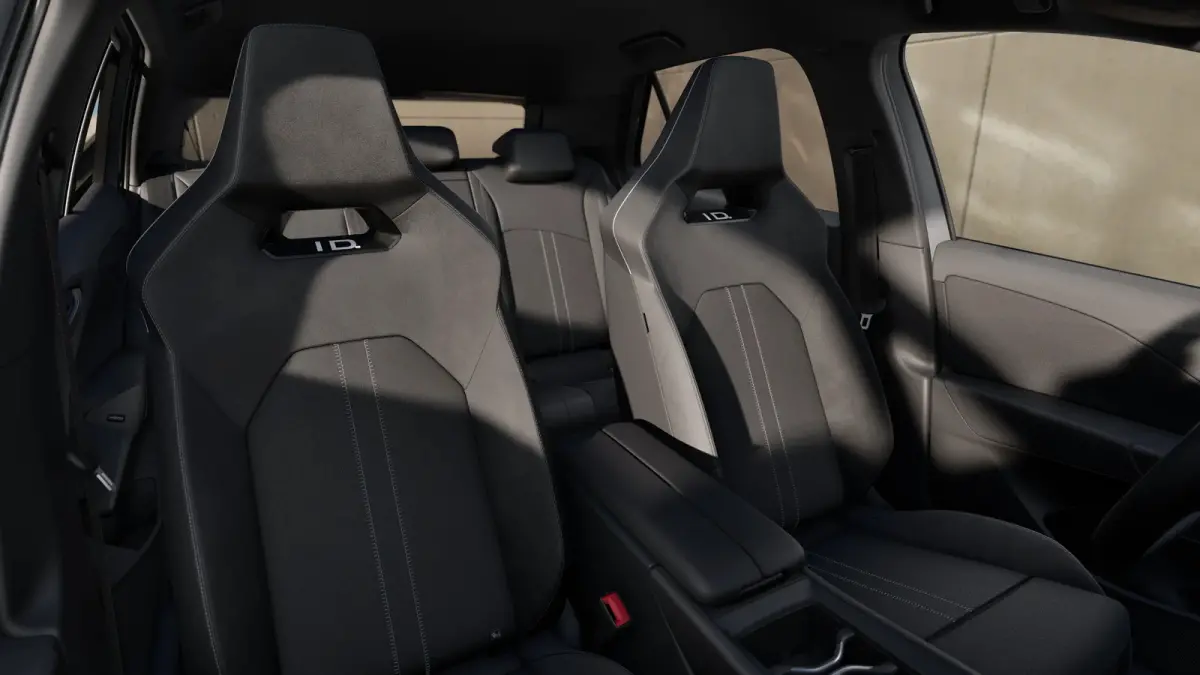 Style | Airconditioning automatisch, 2-zone (Climatronic) | Automatische afstandsregeling (Adaptive Cruise Control) | Buitenspiegels elektrisch instel-, verwarm- en inklapbaar