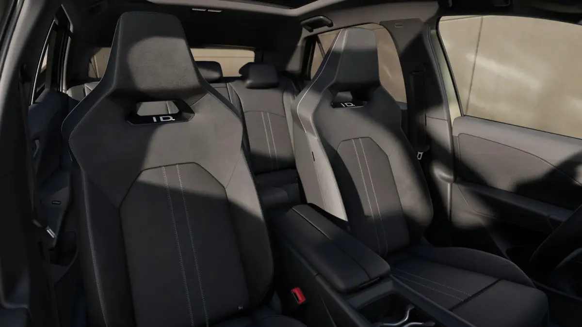 Style | Airconditioning automatisch, 2-zone (Climatronic) | Automatische afstandsregeling (Adaptive Cruise Control) | Buitenspiegels elektrisch instel-, verwarm- en inklapbaar