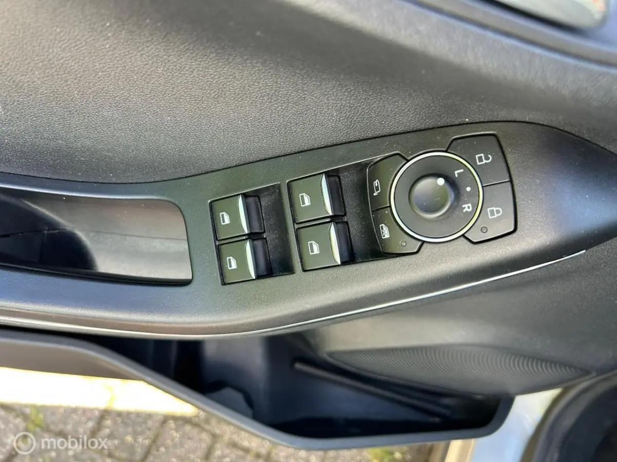 1.0 EcoBoost Titanium