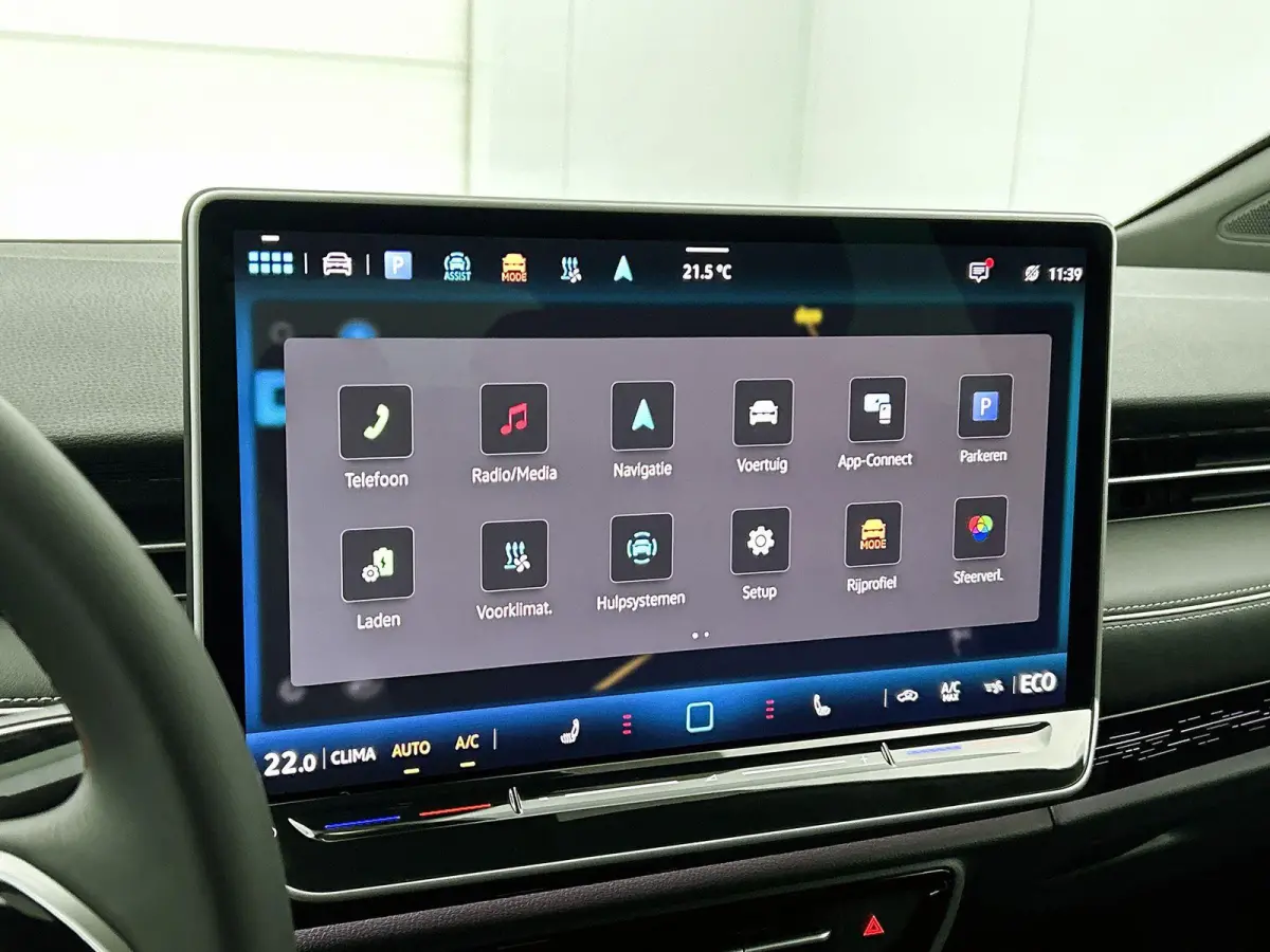 Pro Business 77 kWh 286 PK | IQ Lights | Elektrische achterklep | Apple Carplay draadloos | 360 Camera | Head-up display | Stoelverwarming | Stuurverwarming | Navigatie | Android Auto draadl