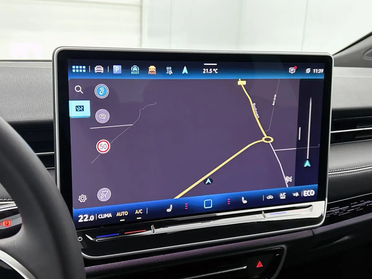 Pro Business 77 kWh 286 PK | IQ Lights | Elektrische achterklep | Apple Carplay draadloos | 360 Camera | Head-up display | Stoelverwarming | Stuurverwarming | Navigatie | Android Auto draadl