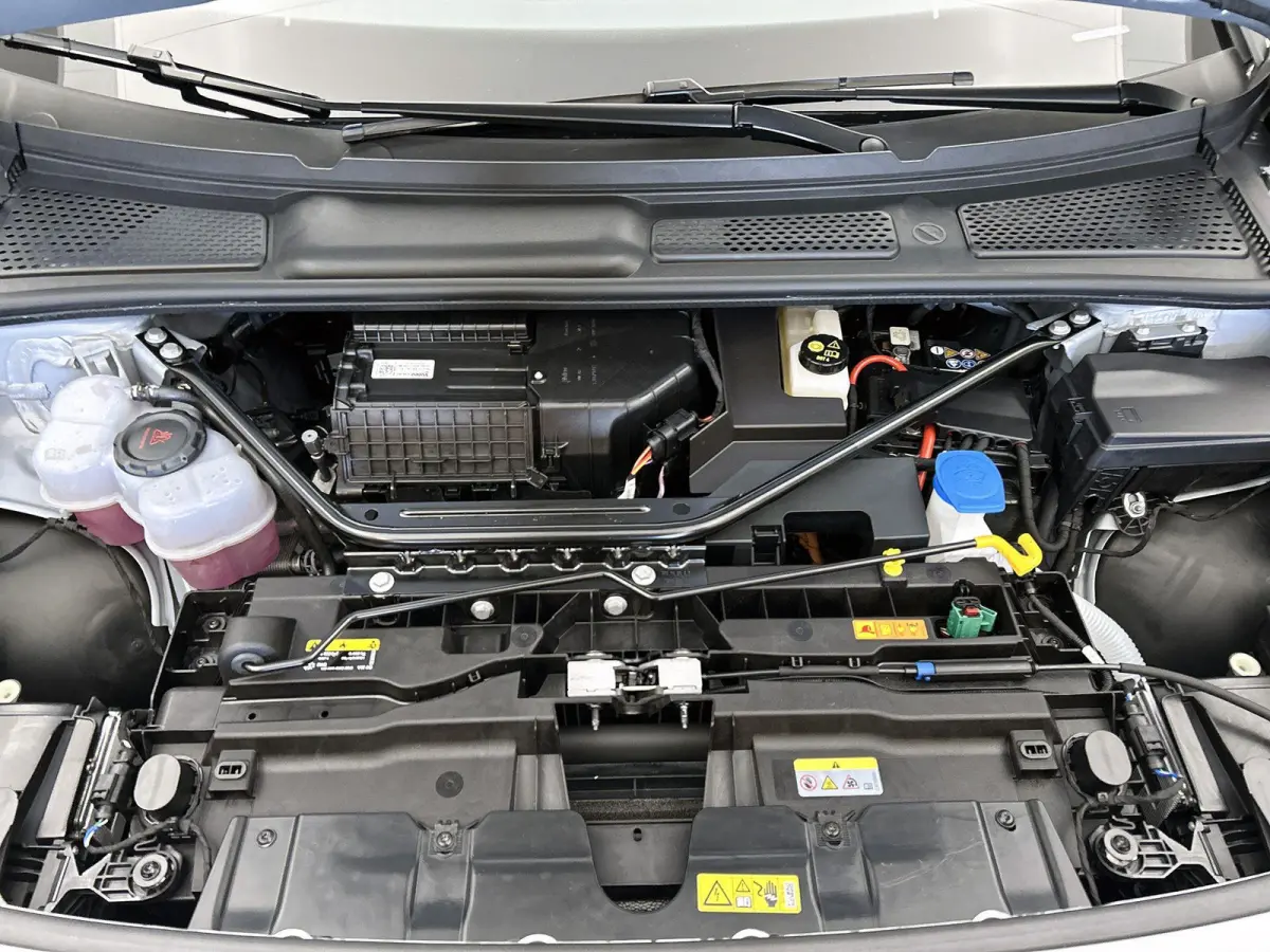 Pro Business 77 kWh 286 PK | IQ Lights | Elektrische achterklep | Apple Carplay draadloos | 360 Camera | Head-up display | Stoelverwarming | Stuurverwarming | Navigatie | Android Auto draadl