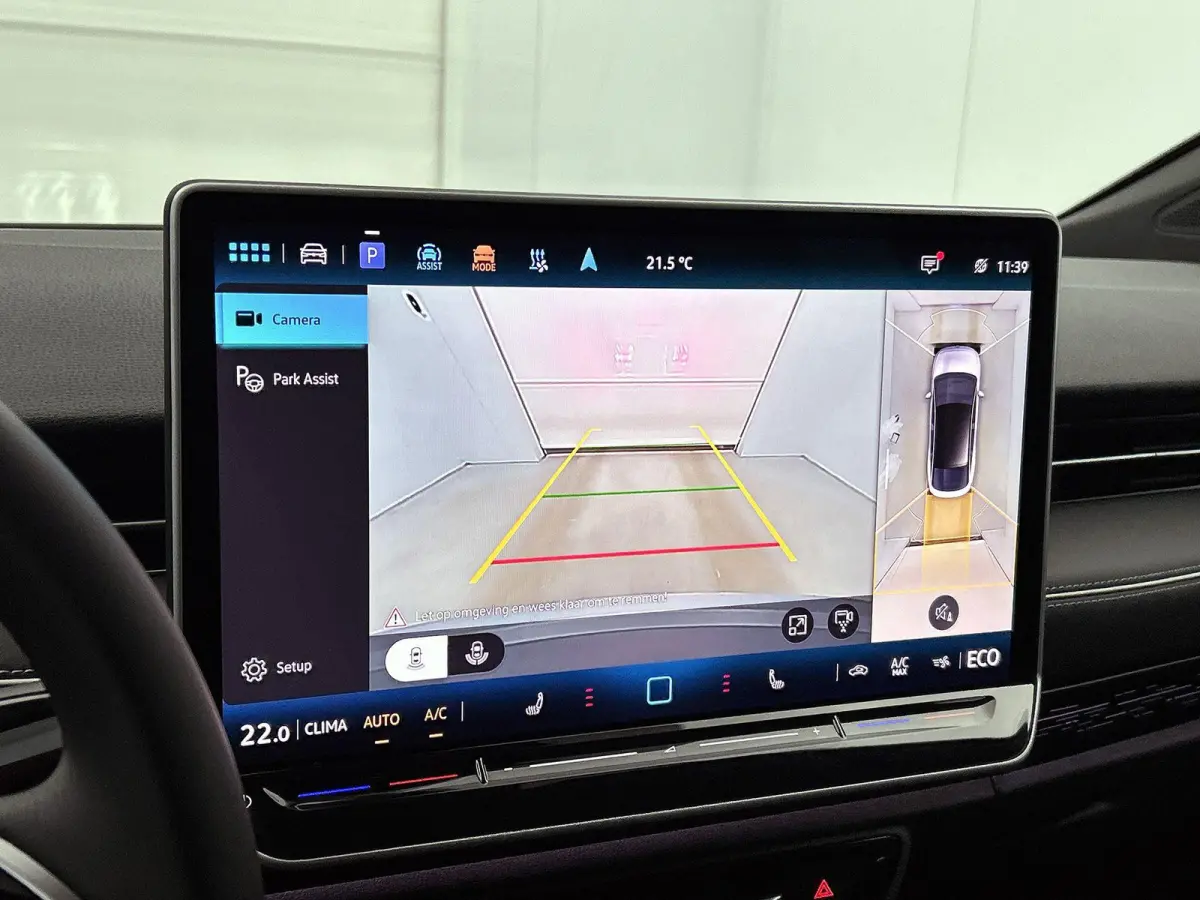 Pro Business 77 kWh 286 PK | IQ Lights | Elektrische achterklep | Apple Carplay draadloos | 360 Camera | Head-up display | Stoelverwarming | Stuurverwarming | Navigatie | Android Auto draadl