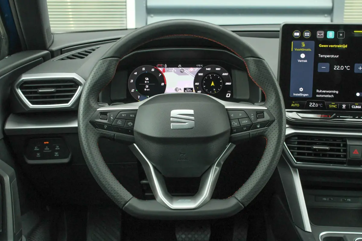 1.5 TSI e-Hybrid 204pk FR Business |Verlaagd | Black Pack | 18' velgen | Navigatie | Adaptief Cruise Control