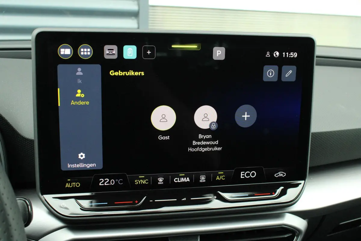 1.5 TSI e-Hybrid 204pk FR Business |Verlaagd | Black Pack | 18' velgen | Navigatie | Adaptief Cruise Control