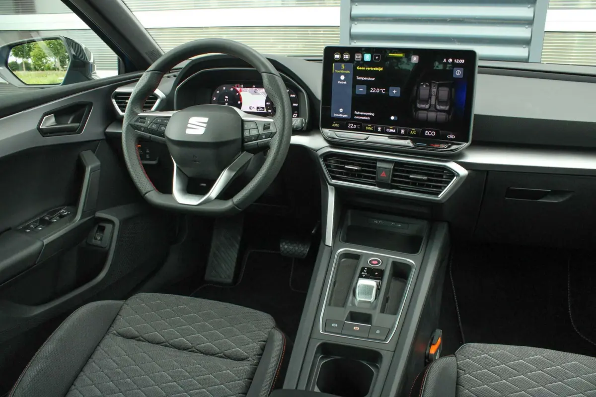1.5 TSI e-Hybrid 204pk FR Business |Verlaagd | Black Pack | 18' velgen | Navigatie | Adaptief Cruise Control