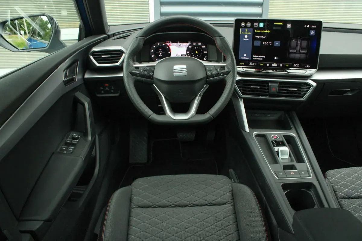 1.5 TSI e-Hybrid 204pk FR Business |Verlaagd | Black Pack | 18' velgen | Navigatie | Adaptief Cruise Control