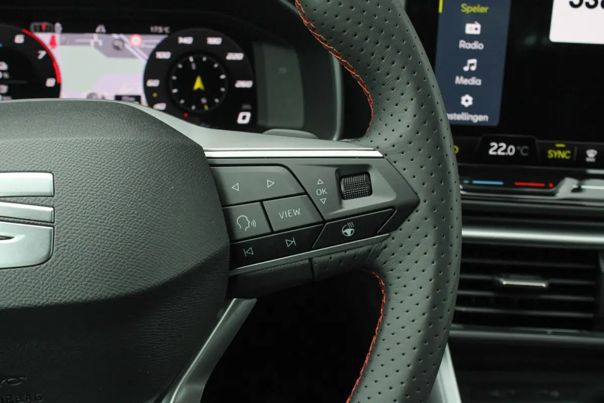1.5 TSI e-Hybrid 204pk FR Business |Verlaagd | Black Pack | 18' velgen | Navigatie | Adaptief Cruise Control