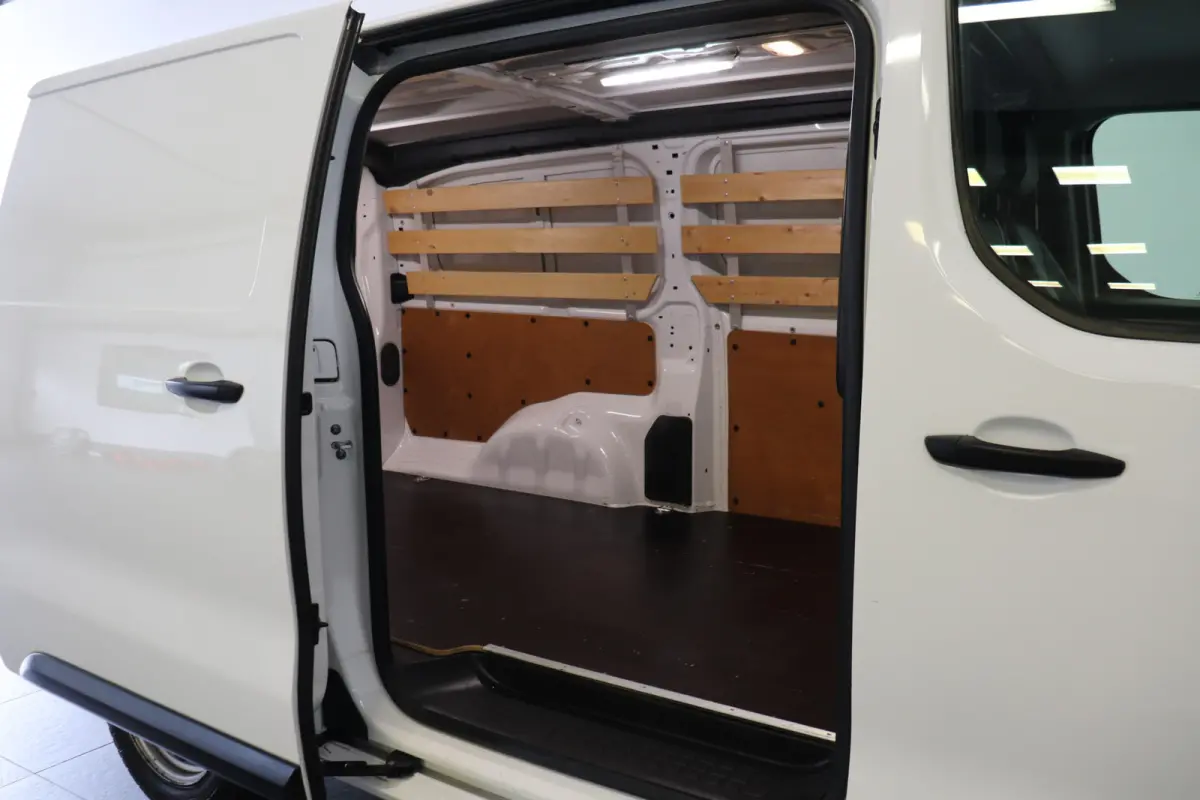 2.0 BlueHDI 120PK L3 EURO 6 - Airco - Cruise - PDC - €11.950,- Excl.