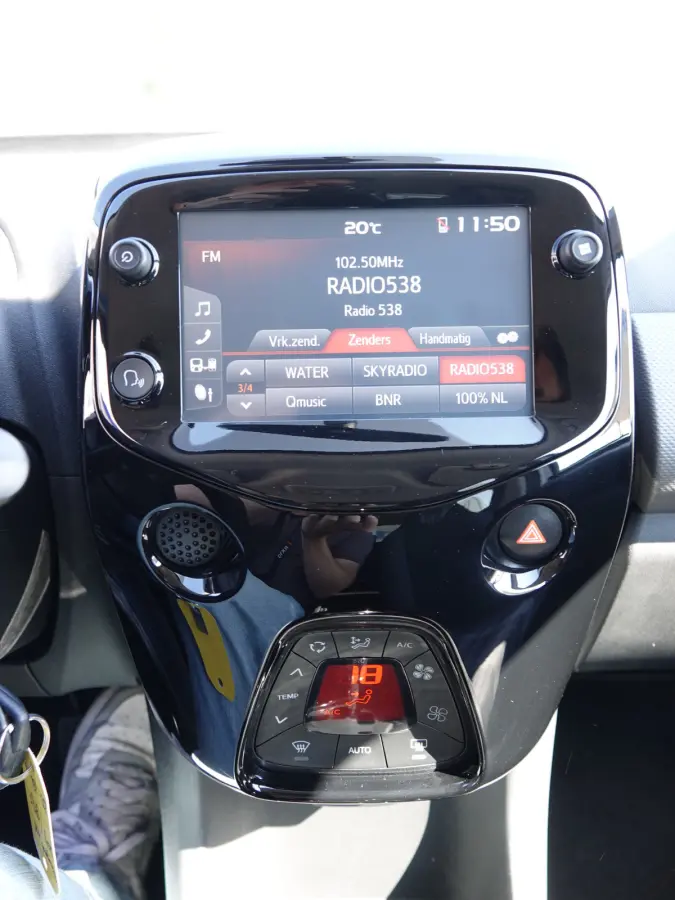 1.0 e-VTi AUTOMAAT Allure NAP | CLIMA | TREKH. | LMV | CARPLAY