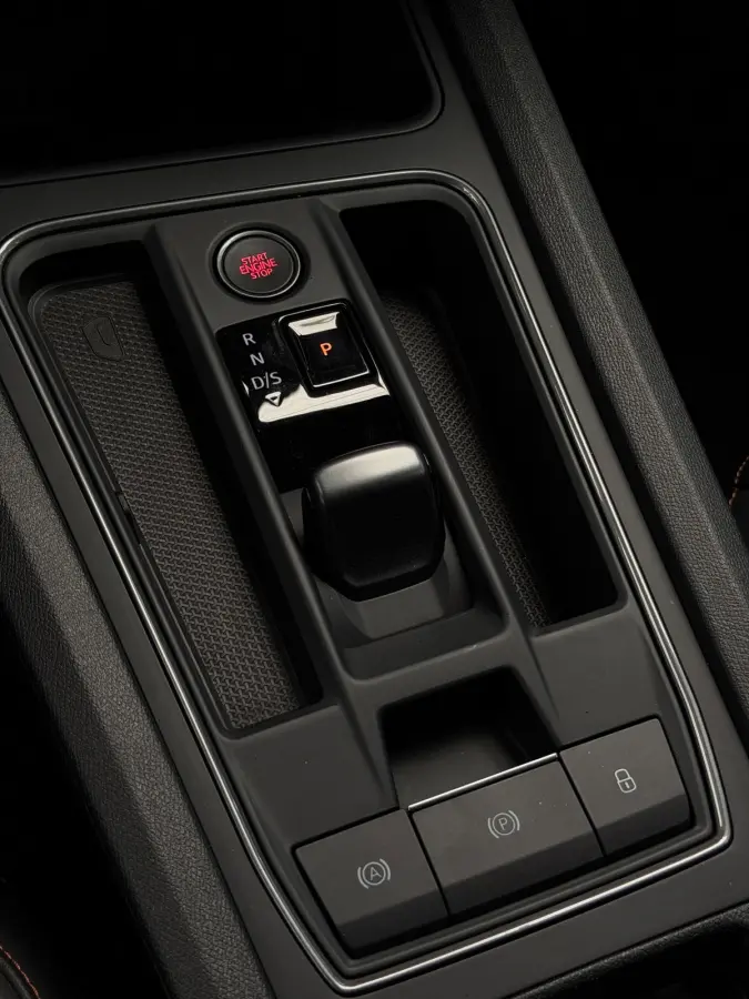 1.4 e-Hybrid VZ 245pk Performance CarPlay 360 Camera