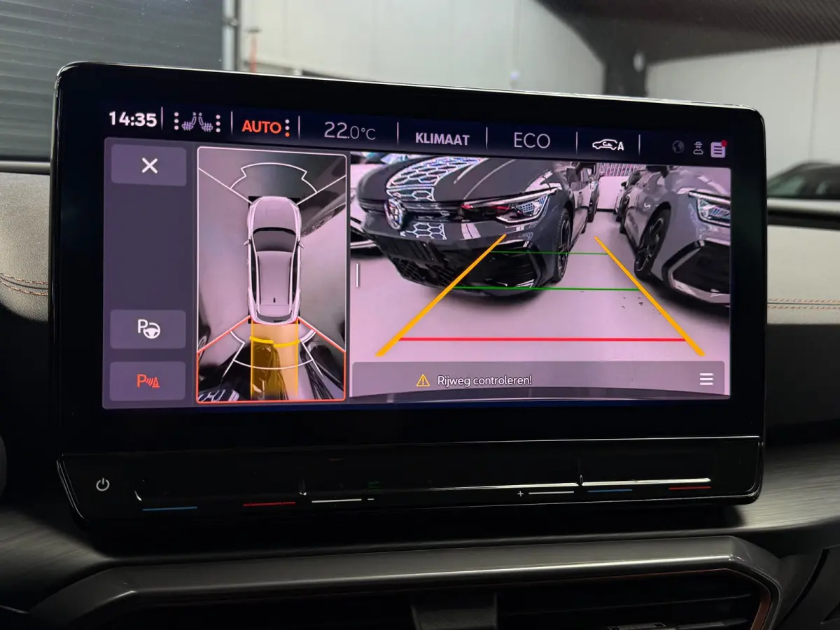 1.4 e-Hybrid VZ 245pk Performance CarPlay 360 Camera