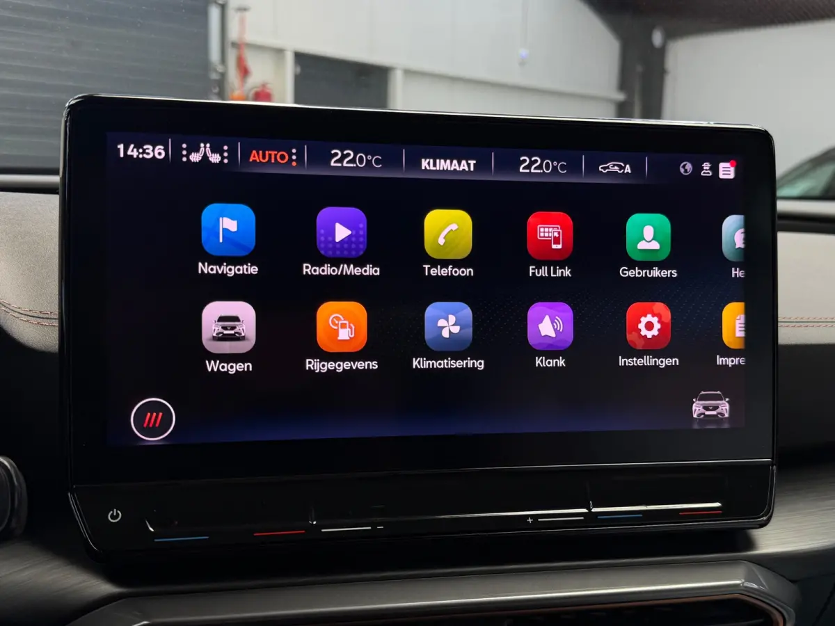 1.4 e-Hybrid VZ 245pk Performance CarPlay 360 Camera