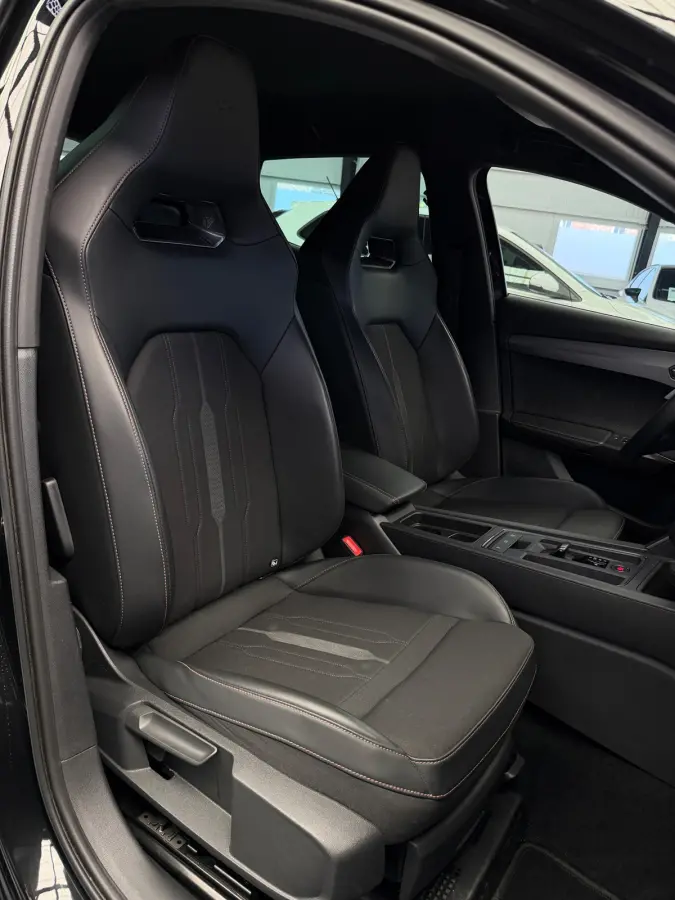 1.4 e-Hybrid VZ 245pk Performance CarPlay 360 Camera