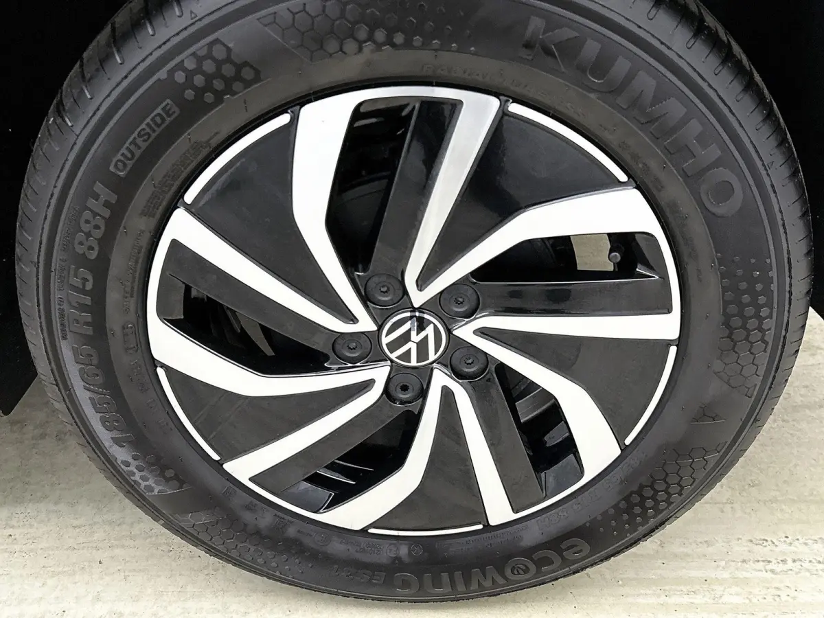 1.0 TSI Life Edition