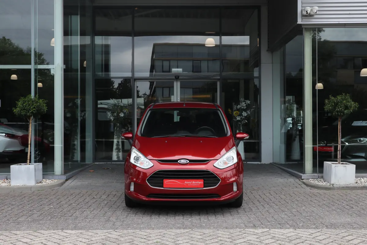 1.0 EcoBoost Titanium Navi / Camera / Clima / Cruise / LM-Velgen