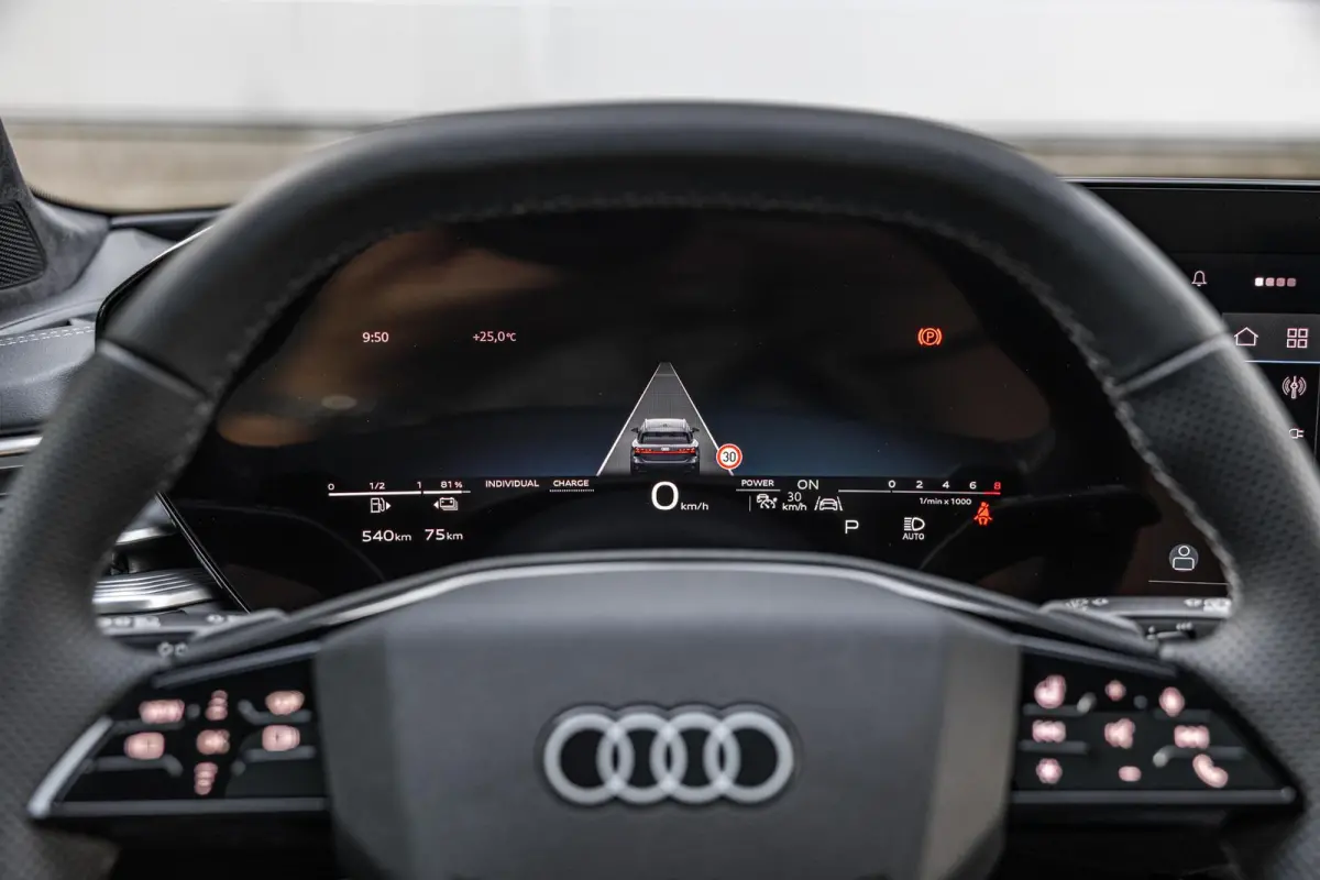 55 TFSI-e 367pk Quattro S edition Competition | Panoramadak met Smartglass | Luchtvering | Sportstoel Plus incl. Massage / Ventilatie  | Vierwielbesturing | Head-up | Keyless