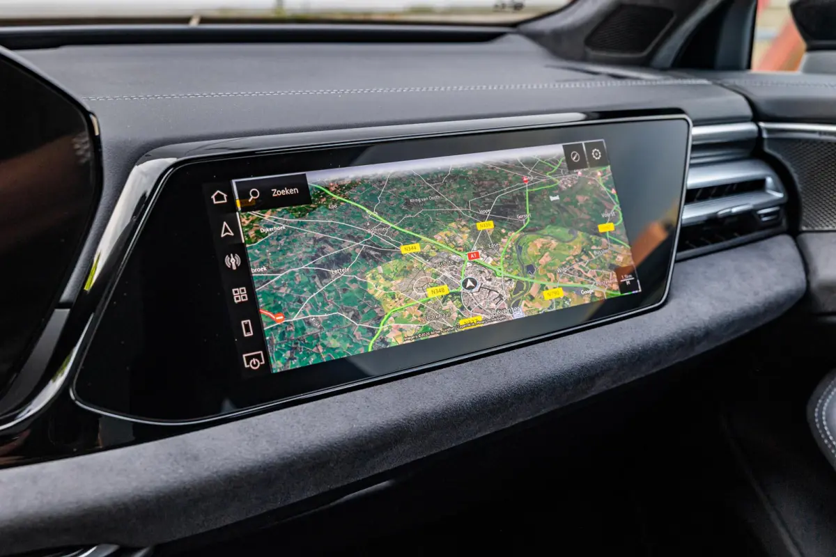 55 TFSI-e 367pk Quattro S edition Competition | Panoramadak met Smartglass | Luchtvering | Sportstoel Plus incl. Massage / Ventilatie  | Vierwielbesturing | Head-up | Keyless