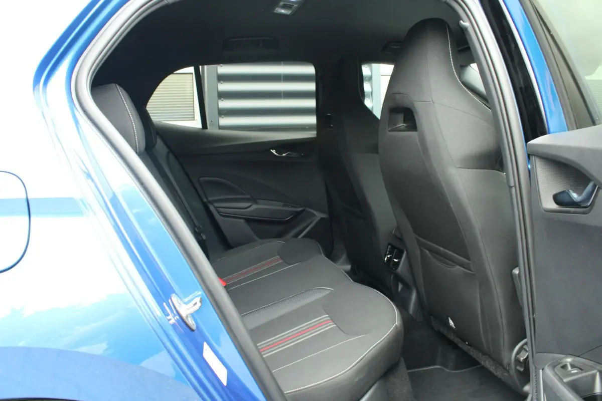 1.0 TSI 115pk DSG Monte Carlo | Cruise Control Adaptief | Stoelverwarming | Camera | Apple CarPlay / Android Auto | Climate Control