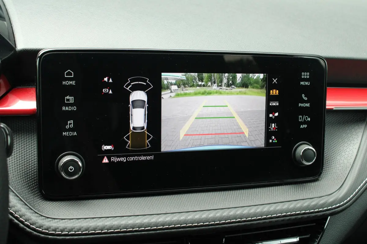1.0 TSI 115pk DSG Monte Carlo | Cruise Control Adaptief | Stoelverwarming | Camera | Apple CarPlay / Android Auto | Climate Control