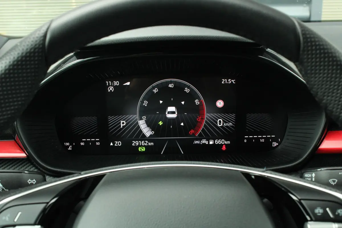 1.0 TSI 115pk DSG Monte Carlo | Cruise Control Adaptief | Stoelverwarming | Camera | Apple CarPlay / Android Auto | Climate Control