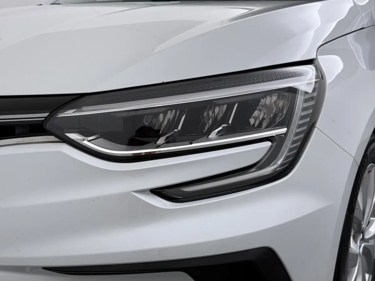 Plug-In Hybrid 160 Zen | Trekhaak | Stoel- & Stuurverw. |