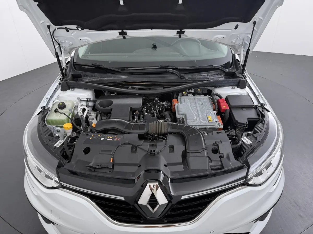 Plug-In Hybrid 160 Zen | Trekhaak | Stoel- & Stuurverw. |