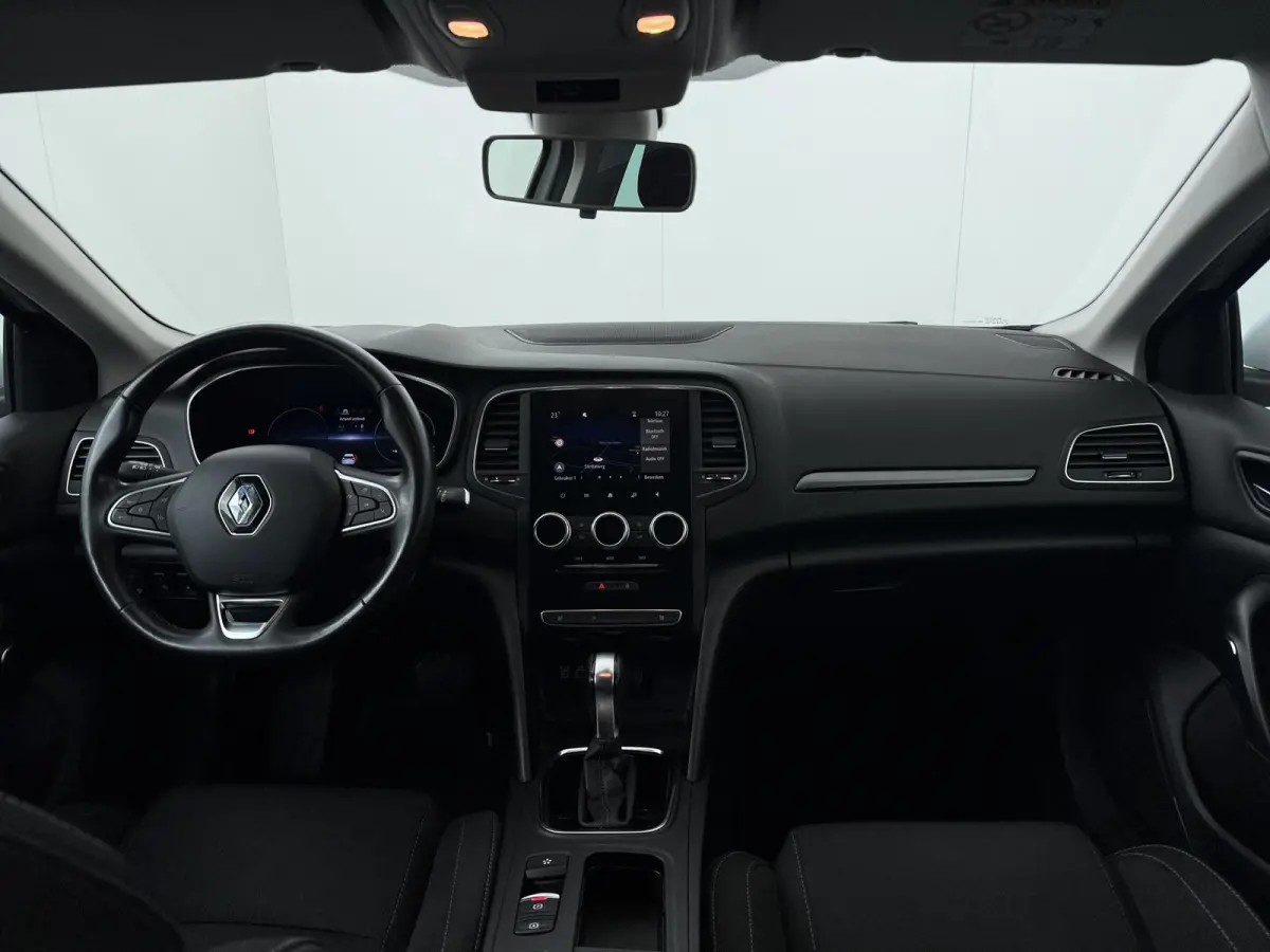 Plug-In Hybrid 160 Zen | Trekhaak | Stoel- & Stuurverw. |