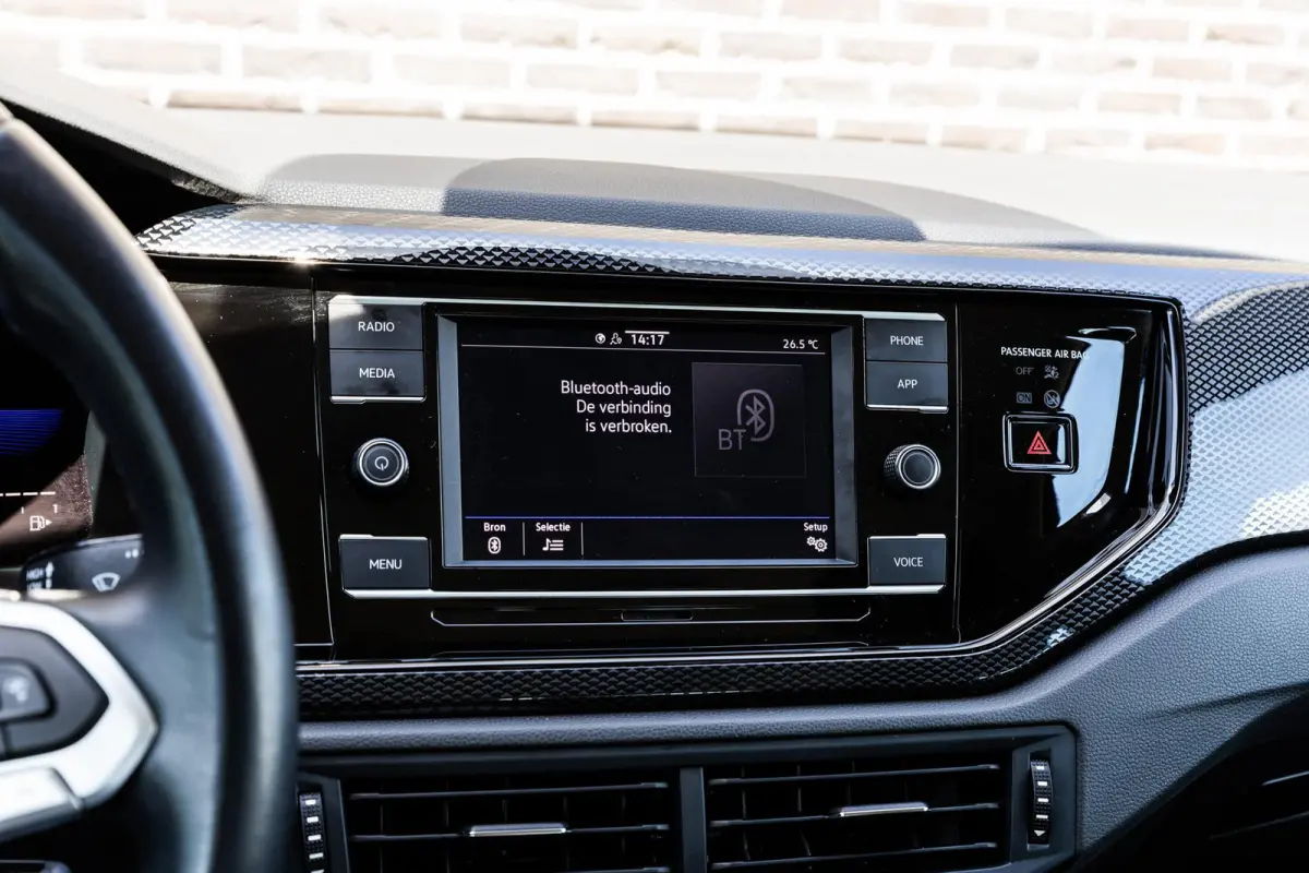 1.0 TSI 95pk Life | Achteruitrijcamera | Airconditioning | App connect