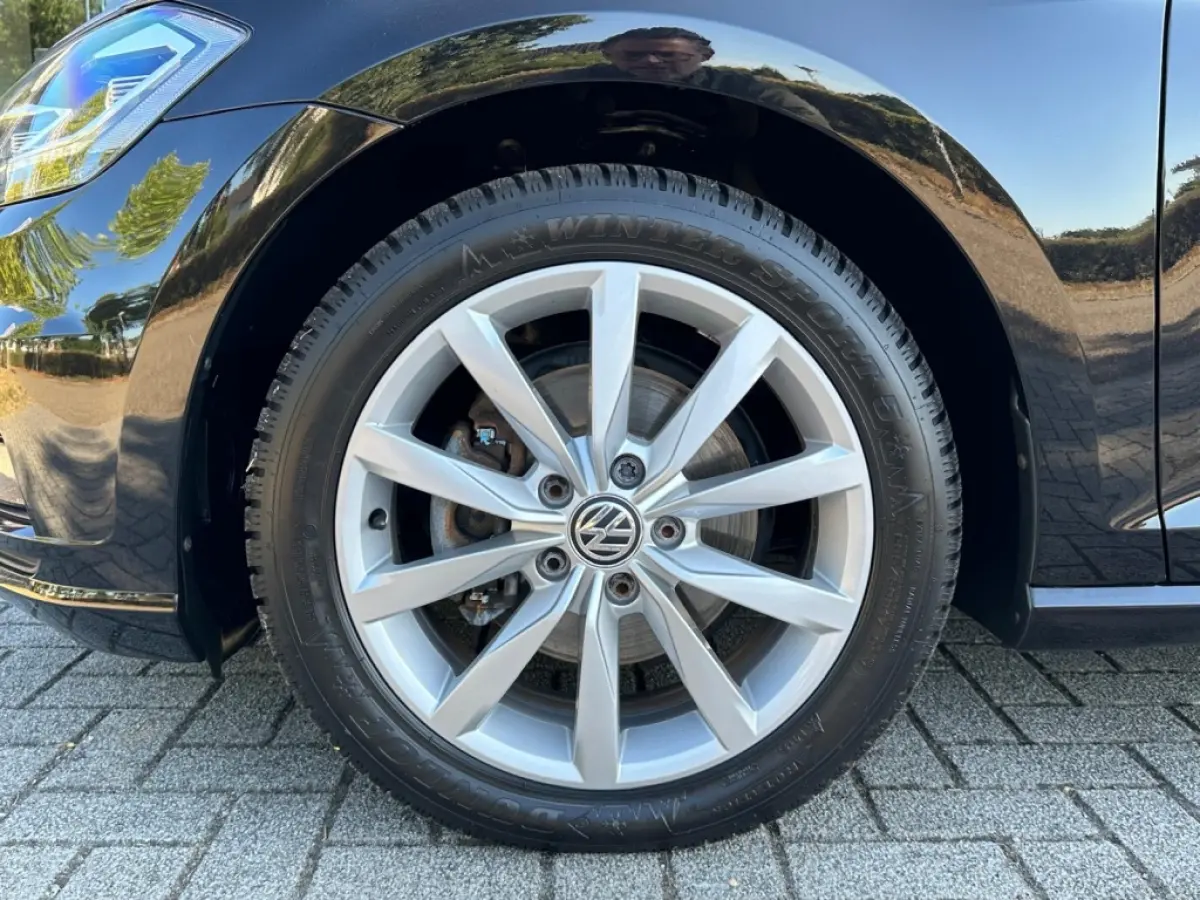 1.5 TSI Highline Aut. I Pano I Navi I Stoelverw. I 17'' Lm