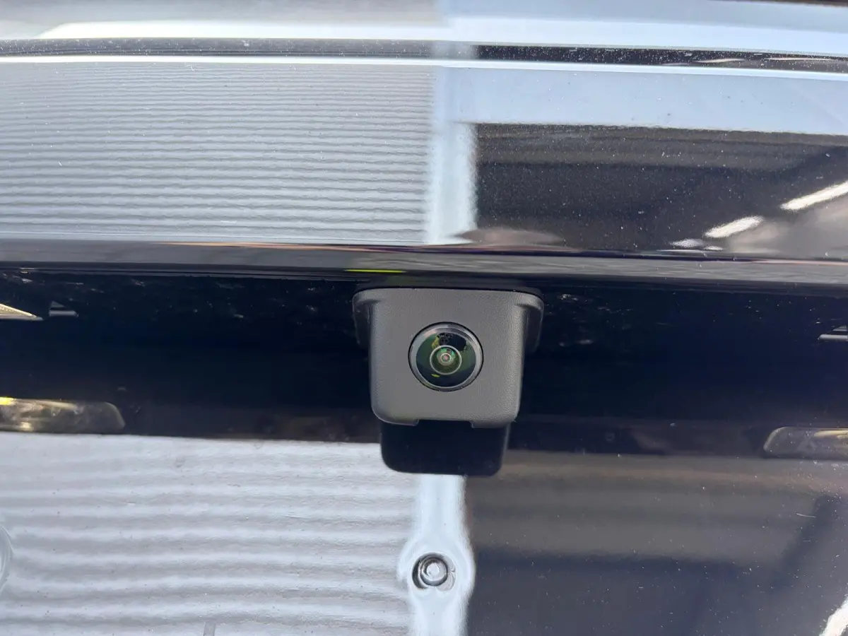 GT | Elektrische parkeerrem | Elektrische parkeerrem | Extra getinte achterste zijruiten en achterruit