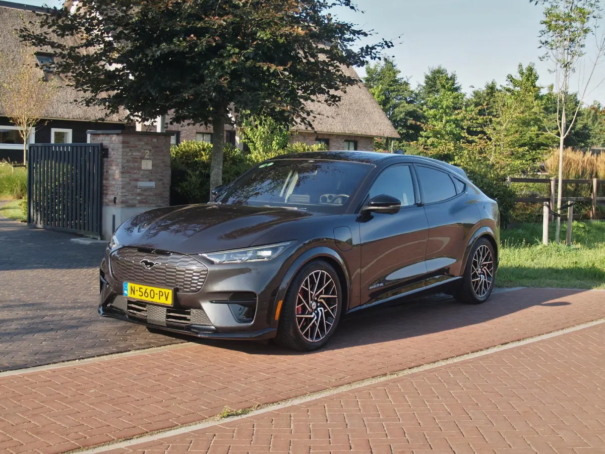 GT Extended AWD 98 kWh | SOH 94% | 486 PK | Trekhaak | Panoramadak | Bang & Olufsen | 360 Camera |