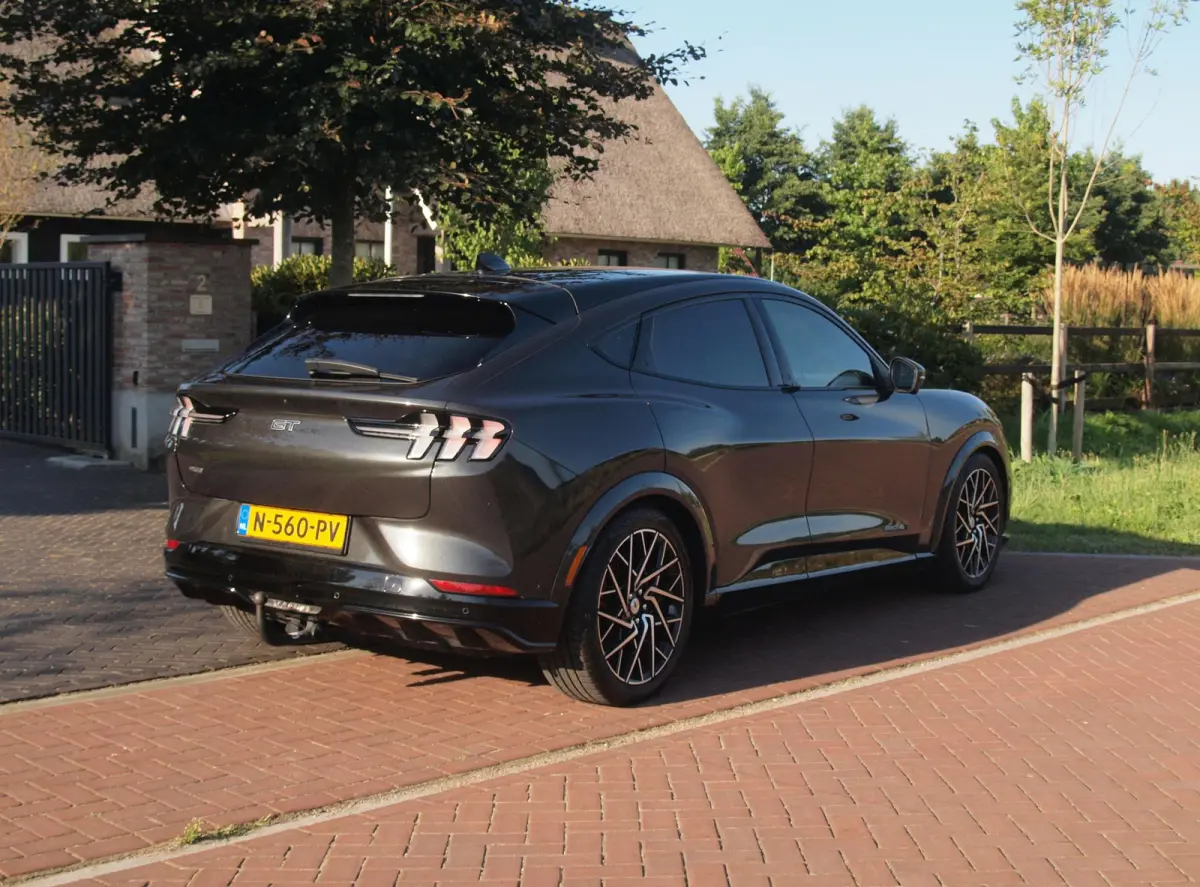 GT Extended AWD 98 kWh | SOH 94% | 486 PK | Trekhaak | Panoramadak | Bang & Olufsen | 360 Camera |