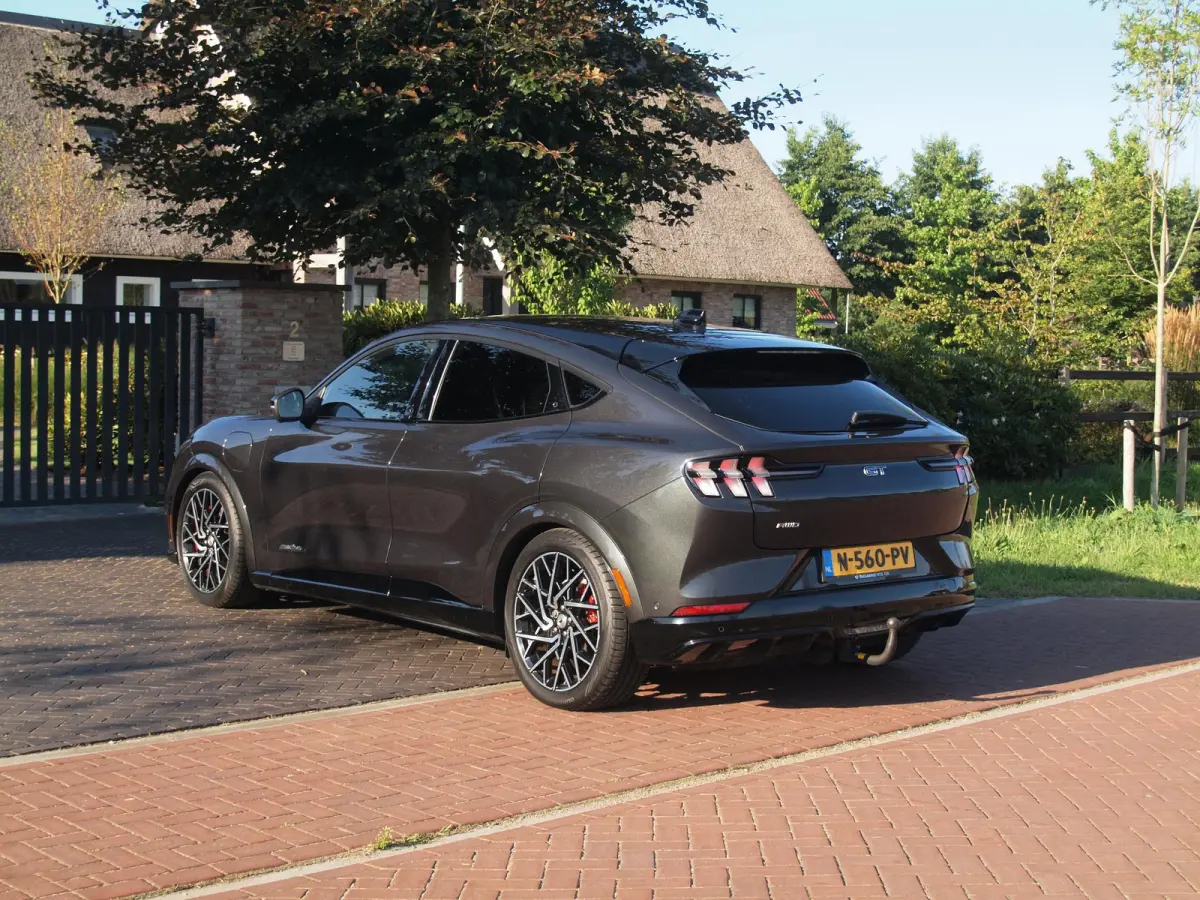 GT Extended AWD 98 kWh | SOH 94% | 486 PK | Trekhaak | Panoramadak | Bang & Olufsen | 360 Camera |