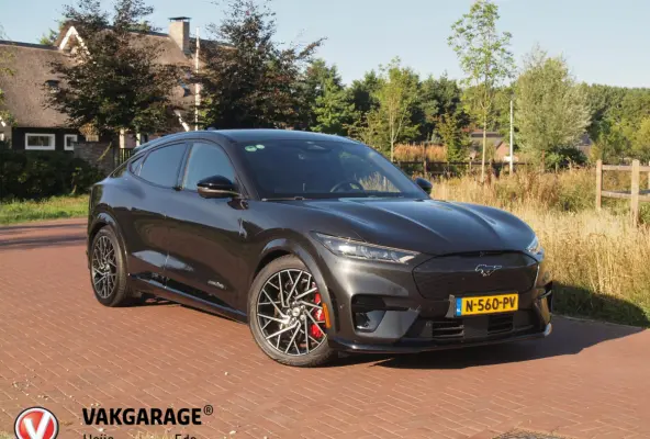 GT Extended AWD 98 kWh | 486 PK | Trekhaak | Panoramadak | Bang & Olufsen | 360 Camera |