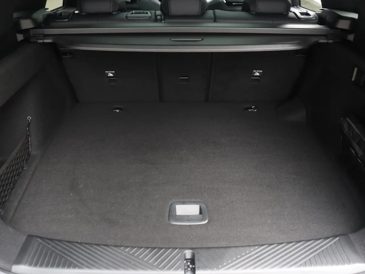 30e xDrive | M Sportpakket Pro | Panodak | Trekhaak | Head-Up | Driving Assistant Prof. | Stoelventilatie | Harman Kardon | Comfort Access | Parking Assistant Plus | SOH 100% | 21'' LMV