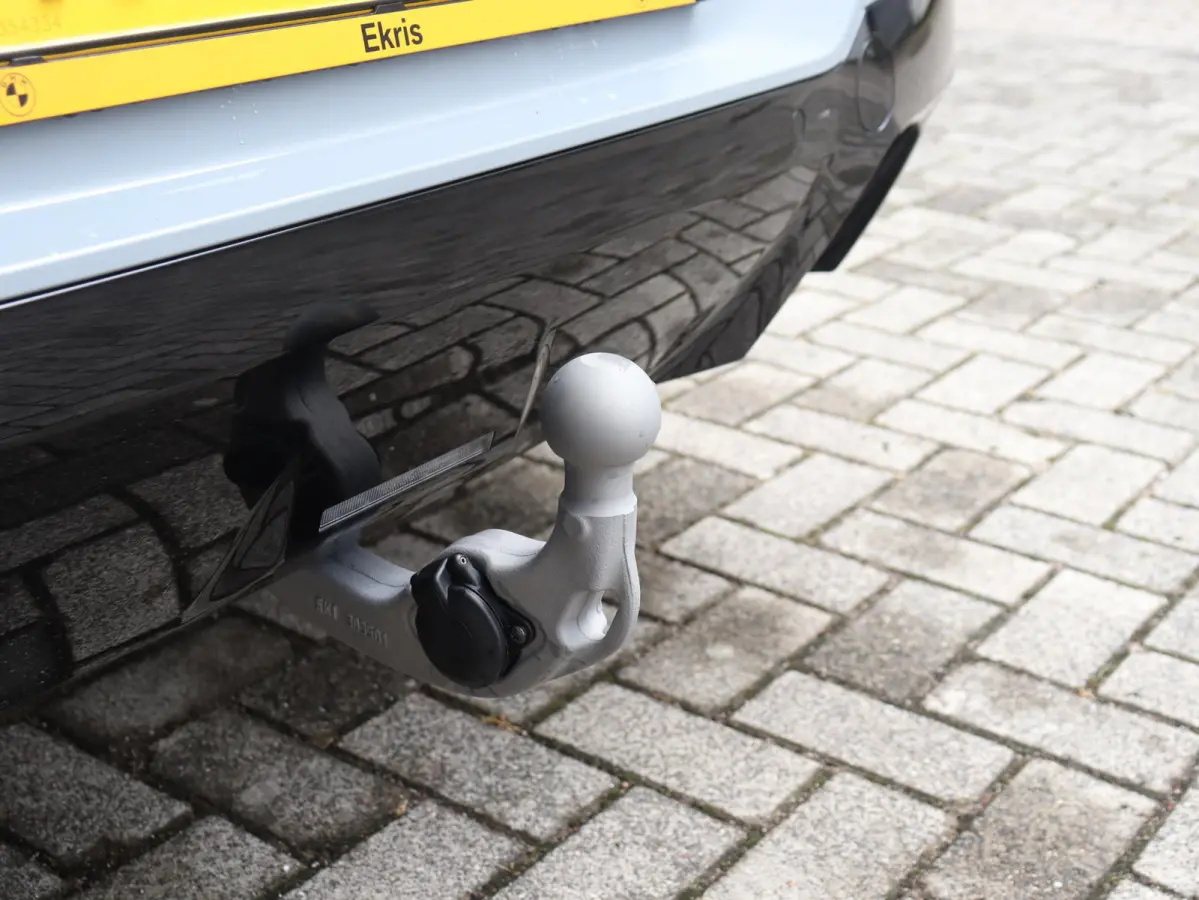 30e xDrive | M Sportpakket Pro | Panodak | Trekhaak | Head-Up | Driving Assistant Prof. | Stoelventilatie | Harman Kardon | Comfort Access | Parking Assistant Plus | SOH 100% | 21'' LMV
