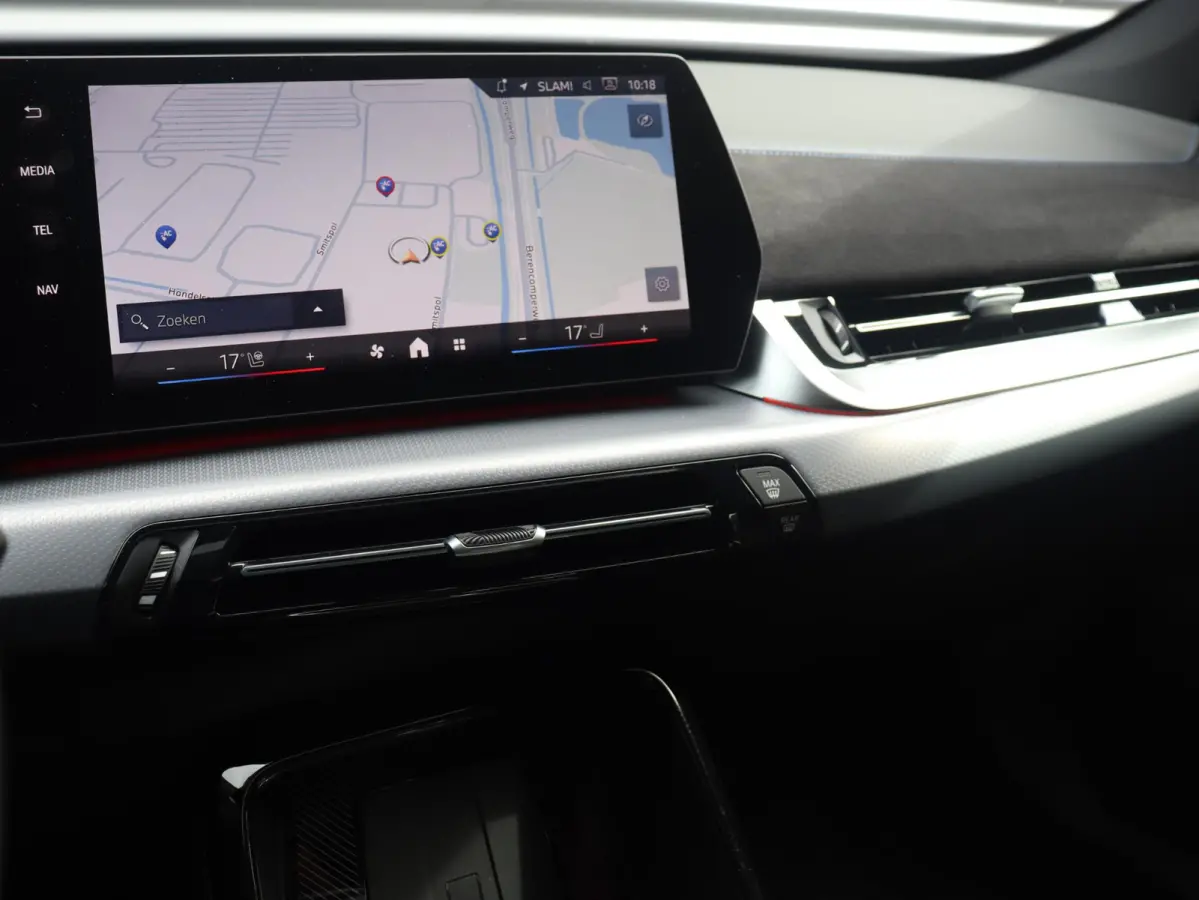 xDrive25e | M Sportpakket Pro | Panodak | Trekhaak | Head-Up | Driving Assistant Plus | Harman Kardon | Elektr. Stoelen | Parking Assistant Plus | Stuurwiel Verwamd | SOH 100% | 19'' LMV