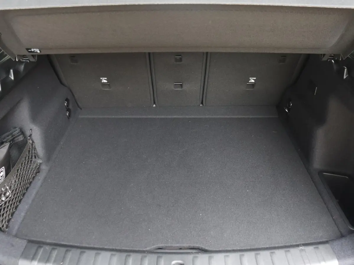 xDrive25e | M Sportpakket Pro | Panodak | Trekhaak | Head-Up | Driving Assistant Plus | Harman Kardon | Elektr. Stoelen | Parking Assistant Plus | Stuurwiel Verwamd | SOH 100% | 19'' LMV