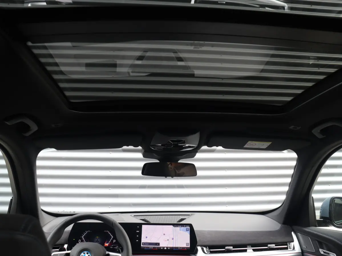 xDrive25e | M Sportpakket Pro | Panodak | Trekhaak | Head-Up | Driving Assistant Plus | Harman Kardon | Elektr. Stoelen | Parking Assistant Plus | Stuurwiel Verwamd | SOH 100% | 19'' LMV