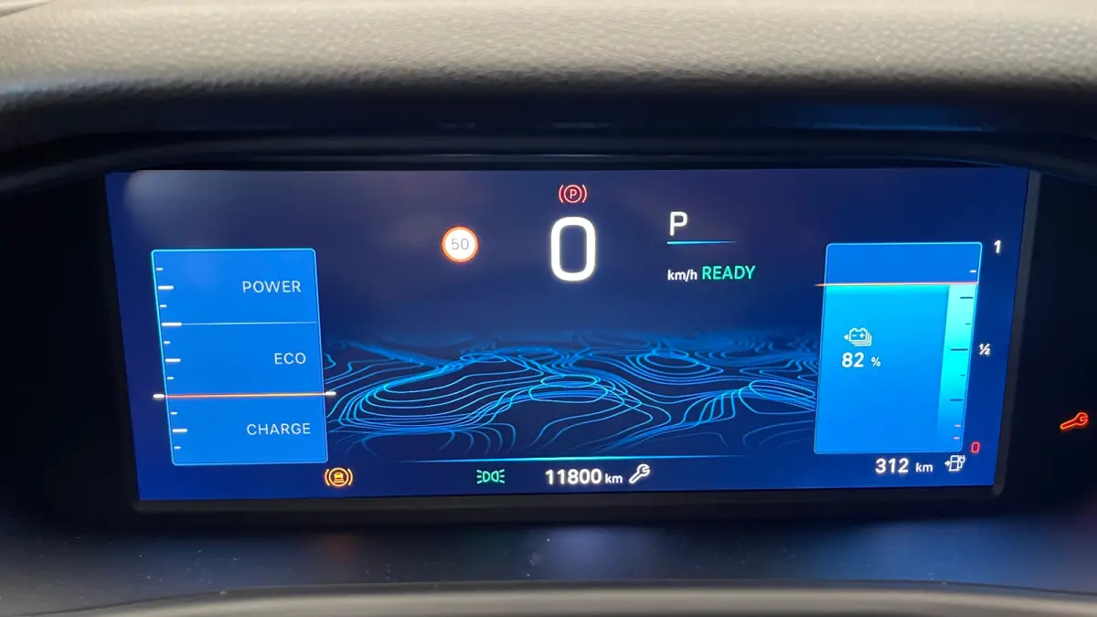 Summit 54 kWh 18"Lichtmetaal | Adaptive Cruise | Climate Controle | Keyless Start | Carplay | LED | Digitaal Dashboard | Achteruitrijcamera | Airco (automatisch) | Cruise control adaptief