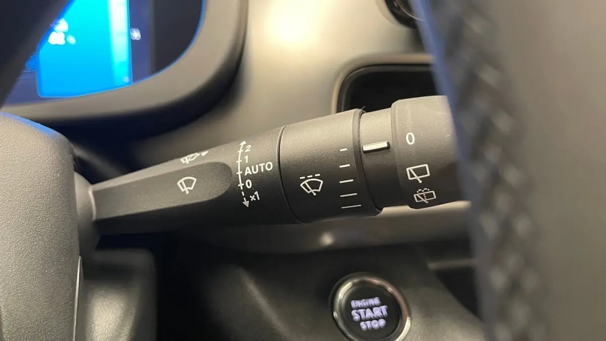 Summit 54 kWh 18"Lichtmetaal | Adaptive Cruise | Climate Controle | Keyless Start | Carplay | LED | Digitaal Dashboard | Achteruitrijcamera | Airco (automatisch) | Cruise control adaptief
