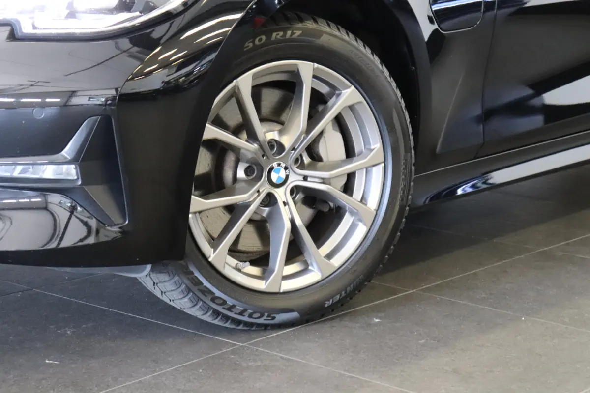 330e Business Edition Plus Dealer OH | Leder | Memory | Carplay | €21.900,- incl. BTW