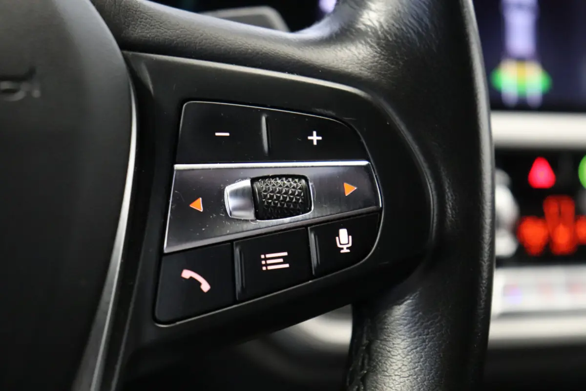 330e Business Edition Plus Dealer OH | Leder | Memory | Carplay | €21.900,- incl. BTW