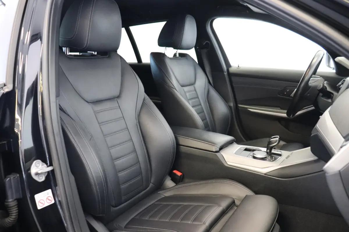 330e Business Edition Plus Dealer OH | Leder | Memory | Carplay | €21.900,- incl. BTW